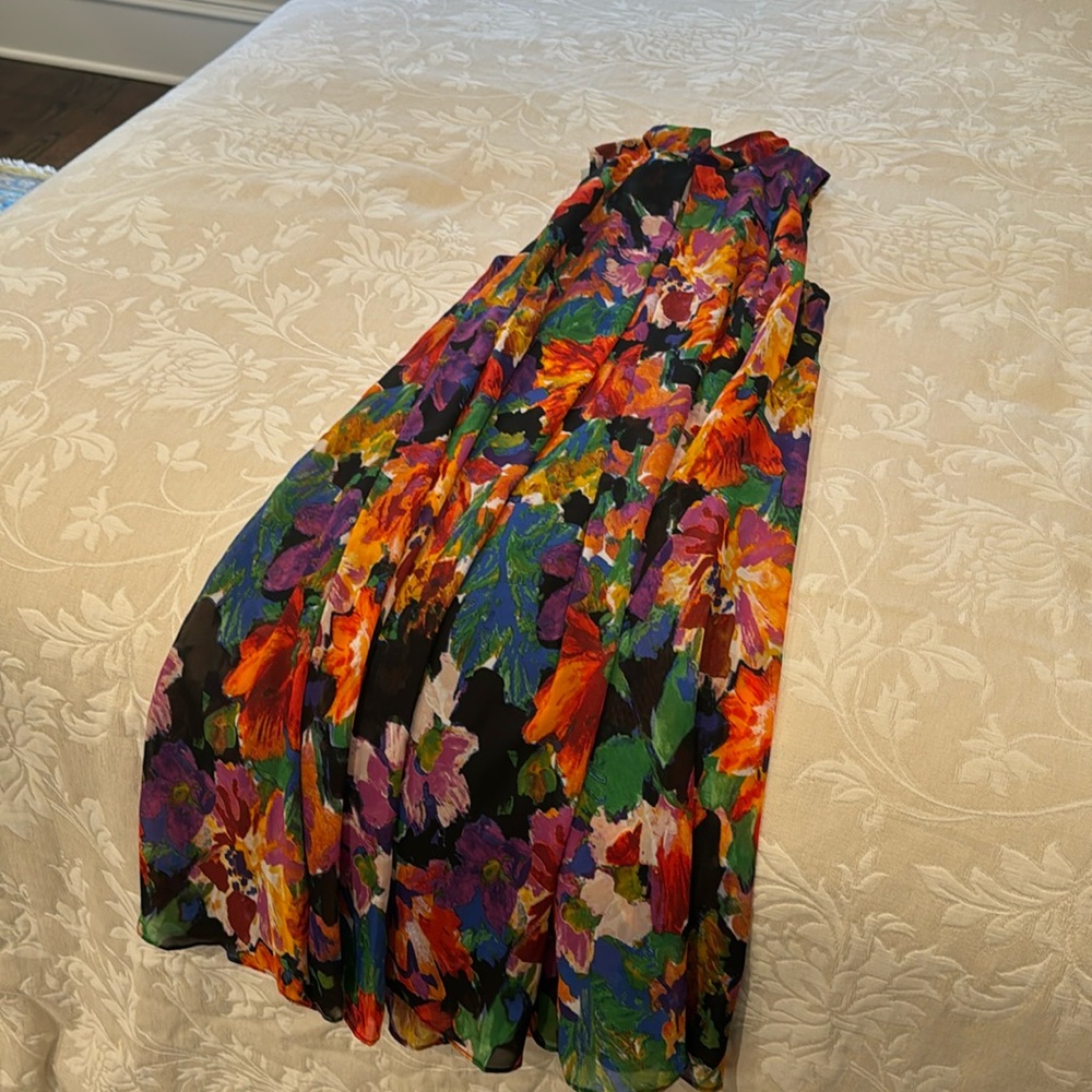 NWOT Floral sleeveless dress - Picture 3 of 9